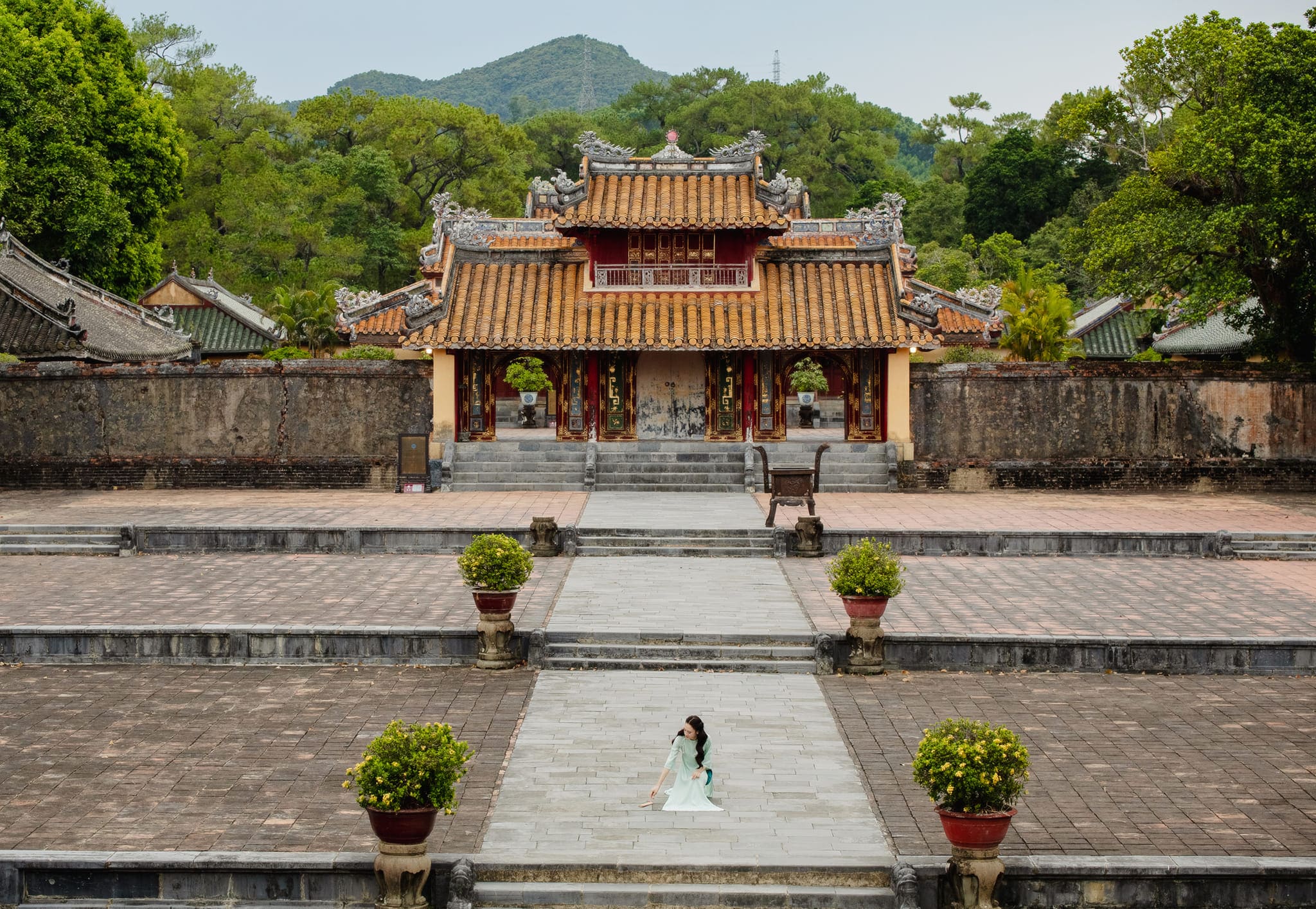 Du khách nên tham quan lăng Minh Mạng 